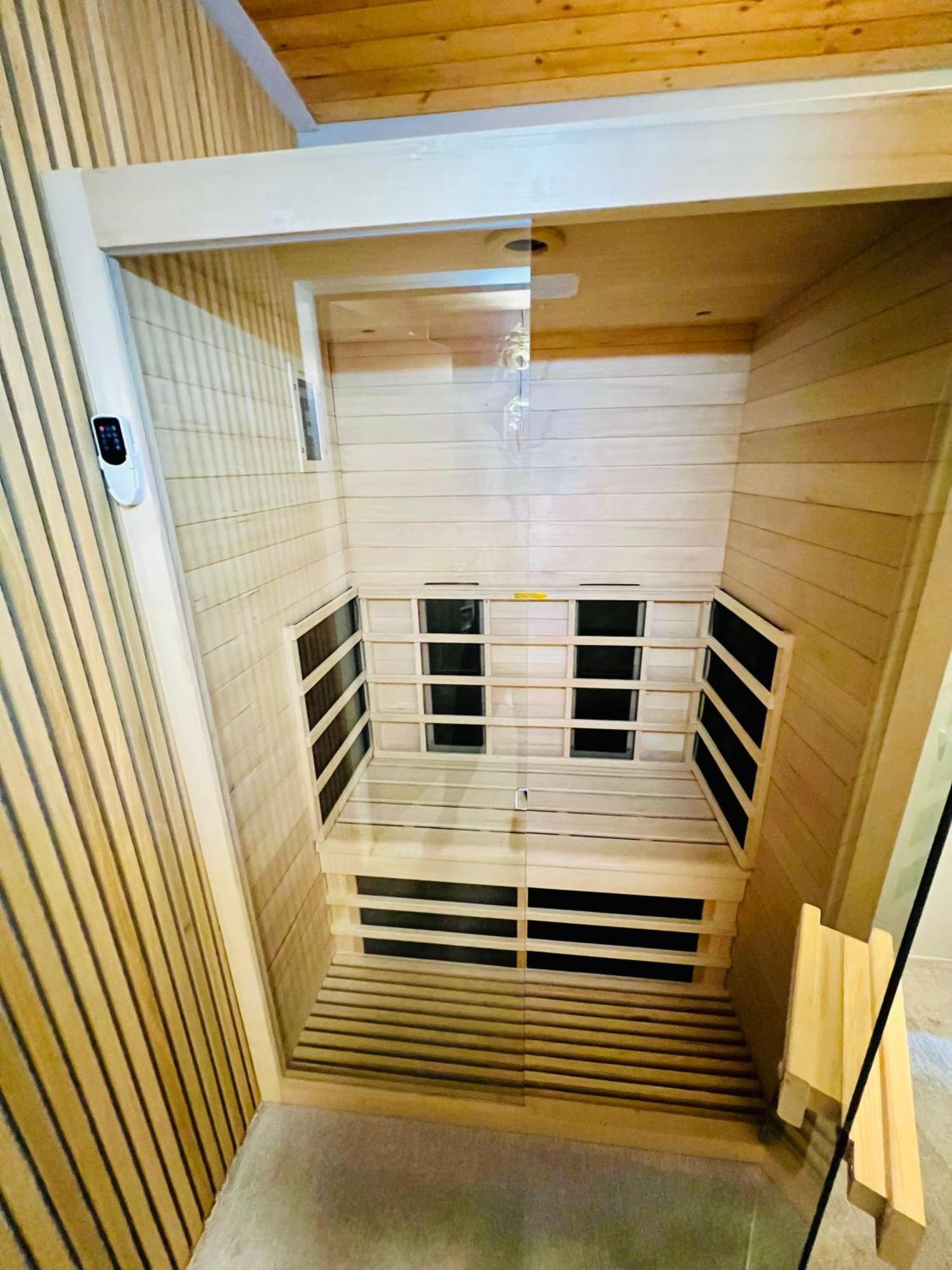 Mitten Im Schwarzwald Mit Infrarot-Sauna Und Garagenparkplatz Schönwalde Екстериор снимка